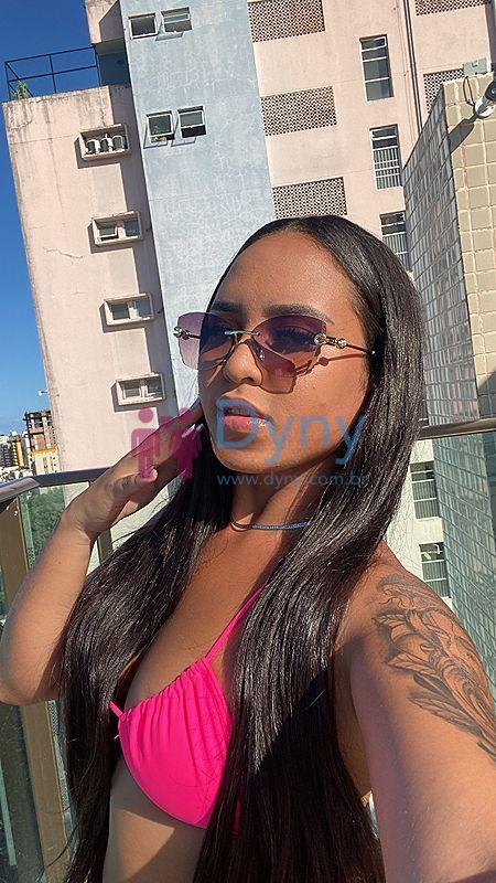 Story Novinha gostosa com local