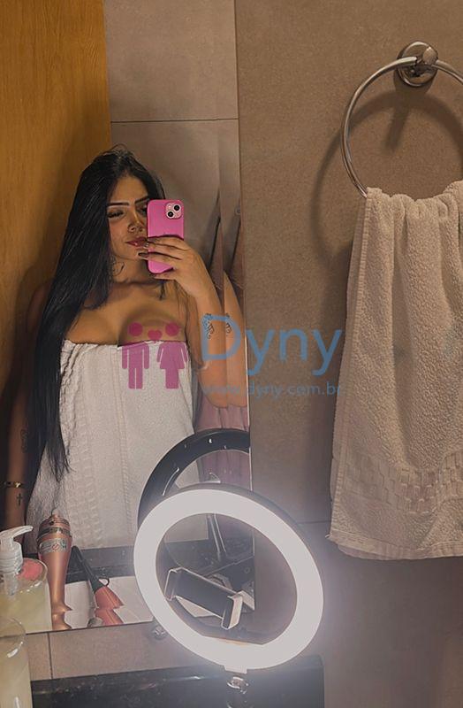 Story Fotos reais ou não paga!! 🥳 morena Siliconada e tatuada 🤭
