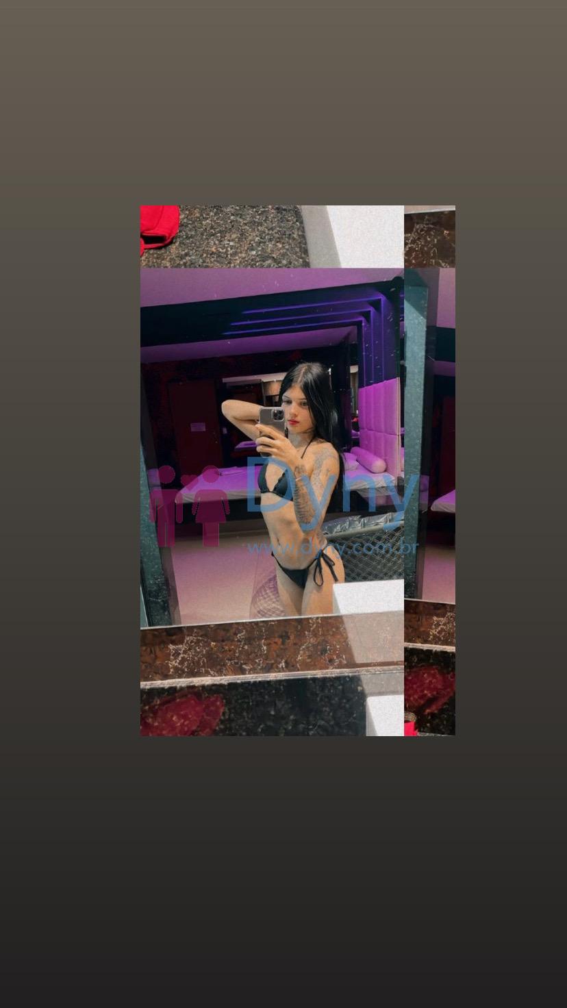 Story 100$ rapidinha magrinha tatuada  😘